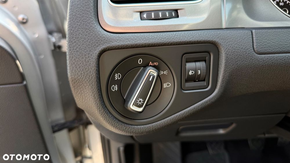 Volkswagen Golf 1.4 TSI BlueMotion Technology Lounge - 33