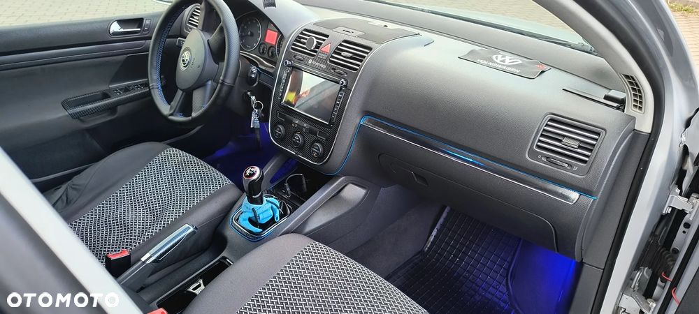 Volkswagen Golf 1.4 FSI Comfortline - 5