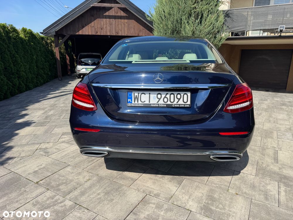 Mercedes-Benz Klasa E 220 d Business Edition 9G-TRONIC - 4