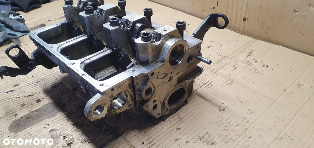 Głowica zawory wałek Skoda Roomster 1.4 TDI 045103373H - 4
