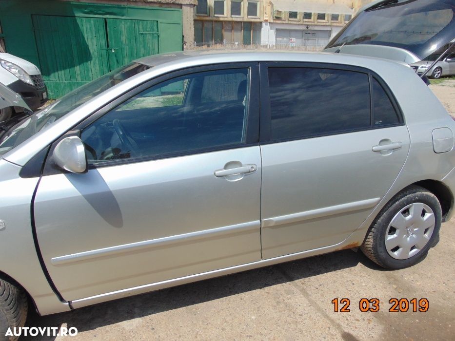 Usa Toyota Corolla 2002-2007 usi stanga dreapta dezmembrez Corolla - 1