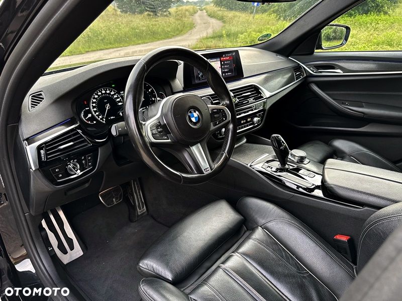 BMW Seria 5 525d M Sport sport - 25