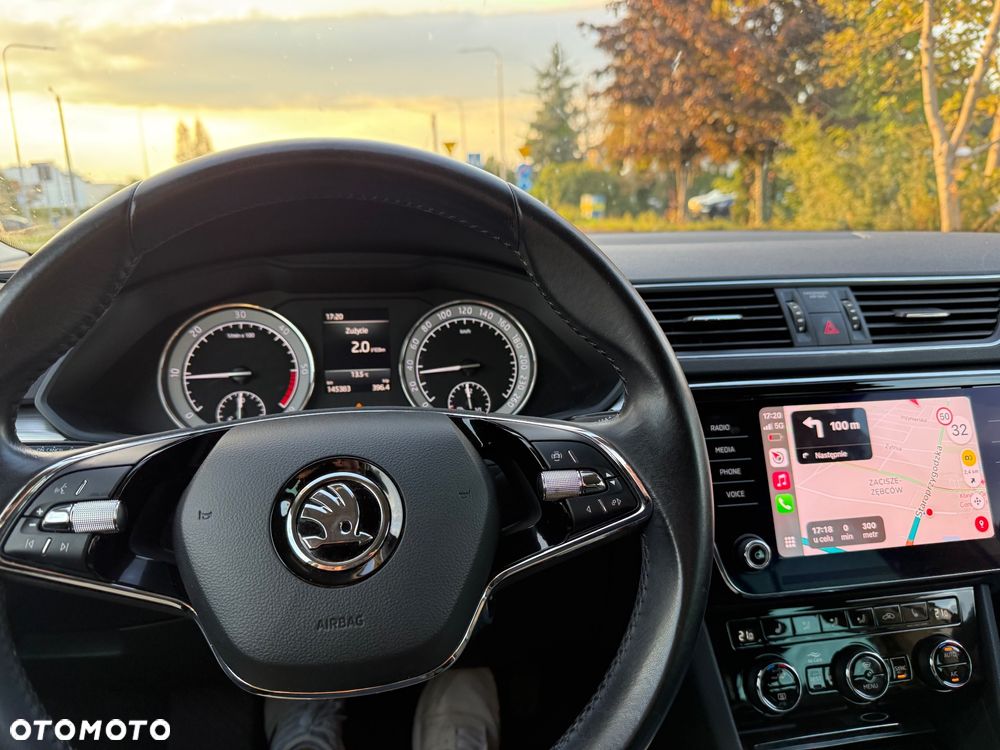 Skoda Superb 2.0 TDI SCR Ambition - 37