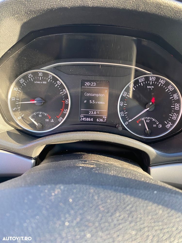 Skoda Octavia 2.0 TDI Ambiente 4x4 - 10