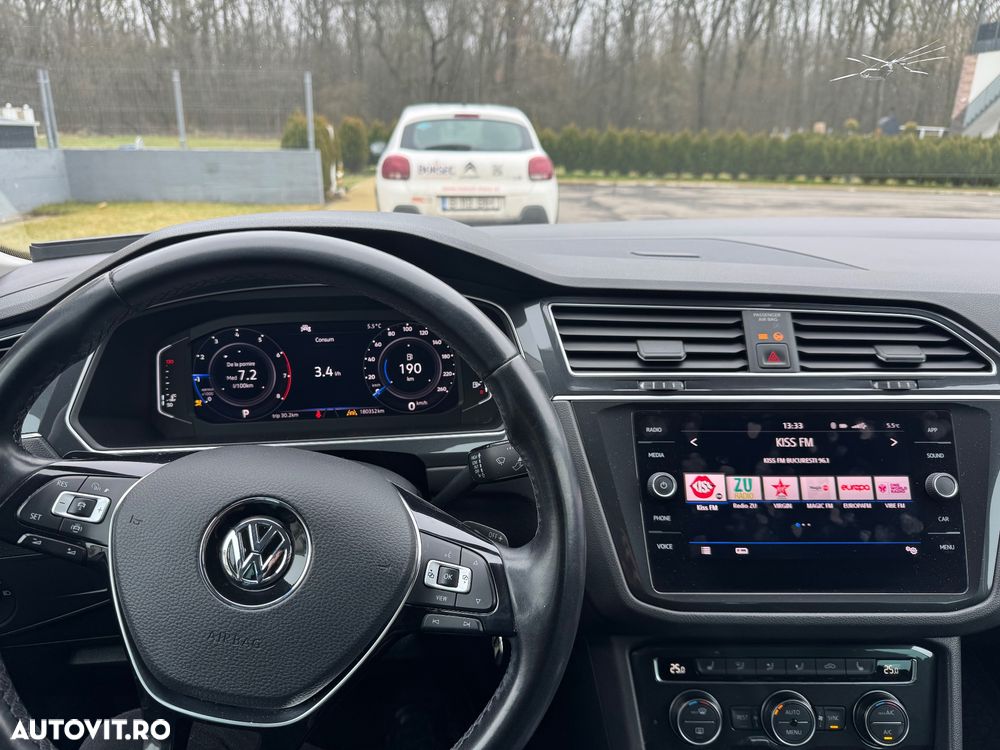 Volkswagen Tiguan - 5