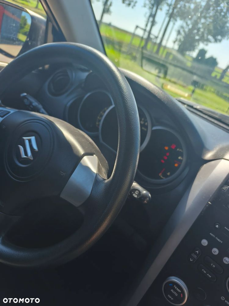 Suzuki Grand Vitara - 13