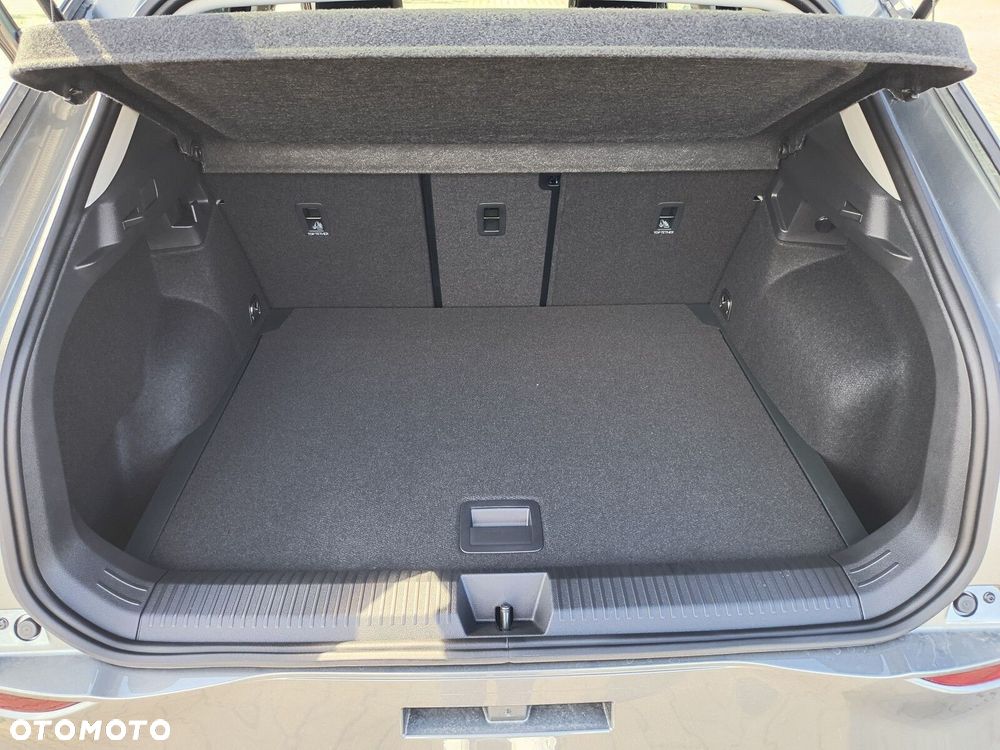 Volkswagen T-Roc 1.5 eTSI Life DSG - 19