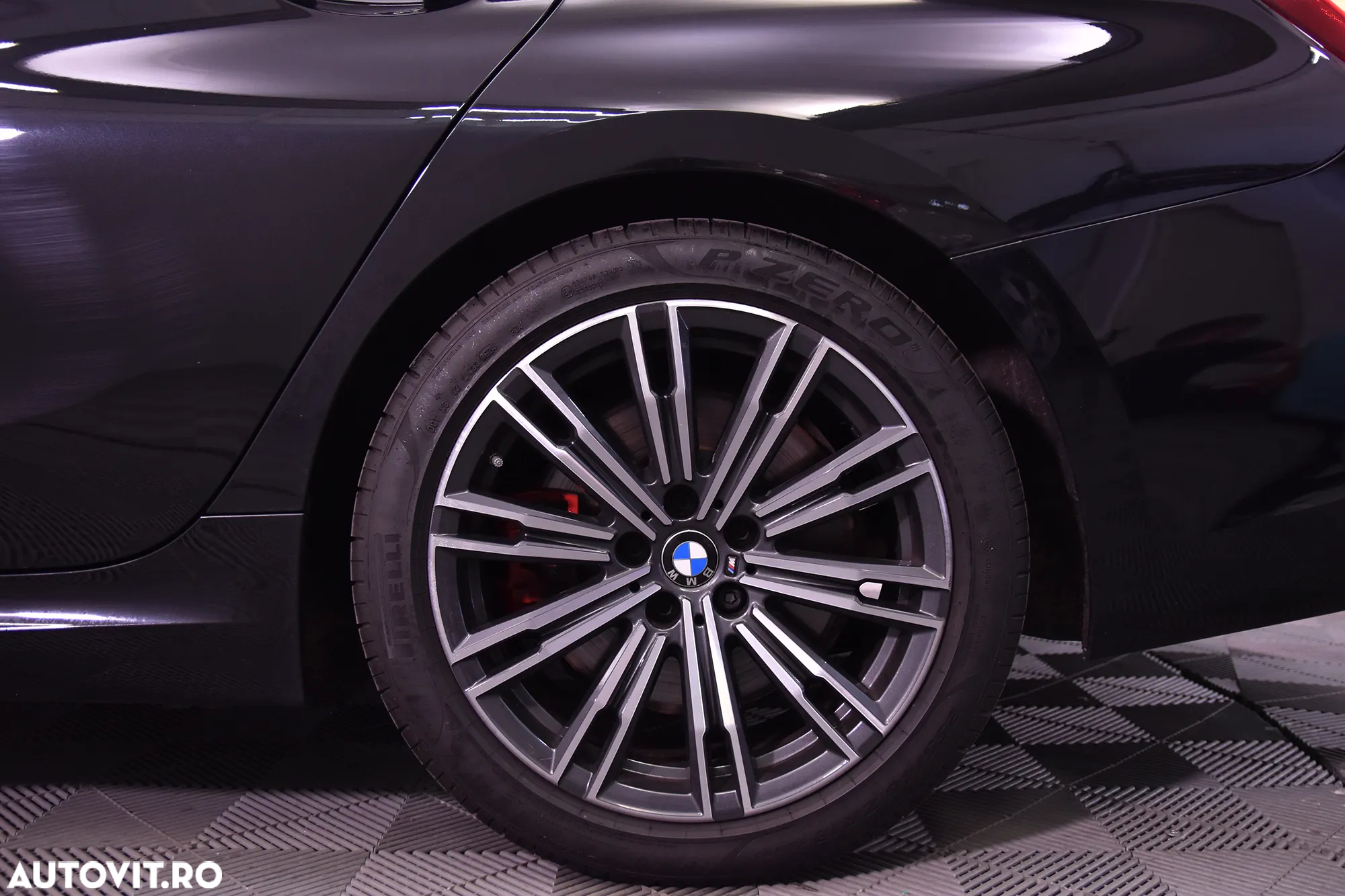 BMW Seria 3 330i AT M Sport - 13