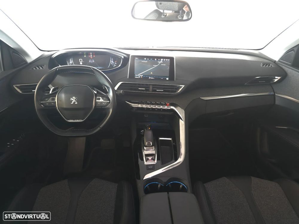 Peugeot 3008 1.5 BlueHDi Allure EAT8 — fotografia 10