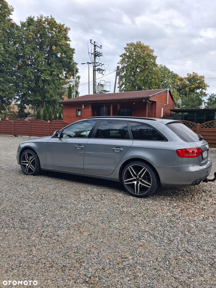 Audi A4 Avant - 8