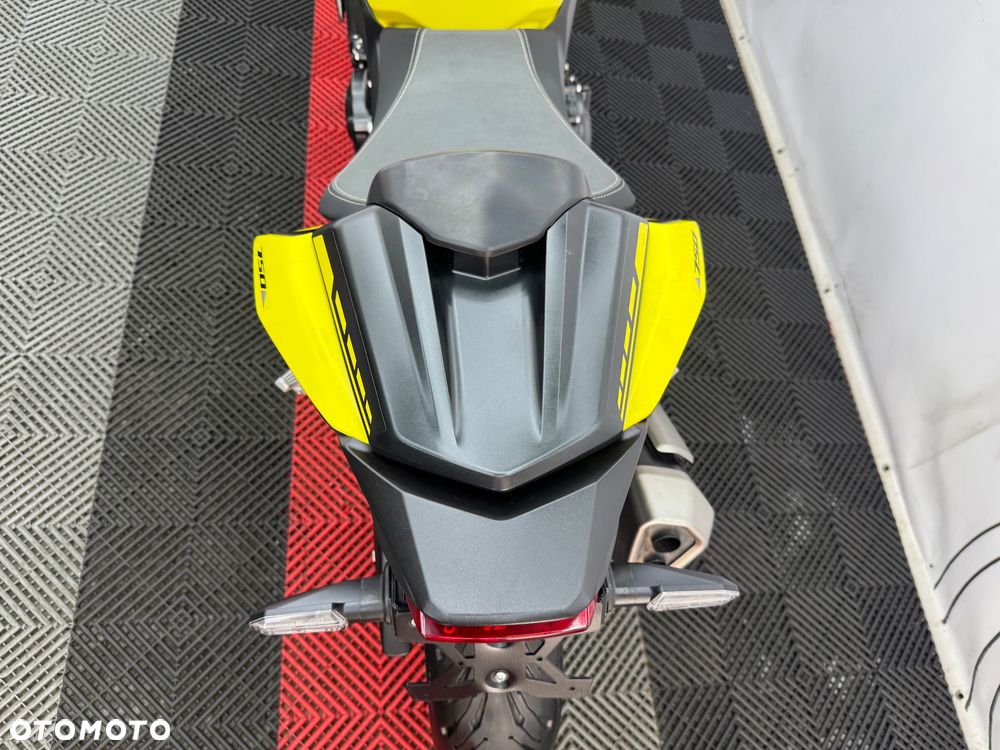 Honda CB - 21