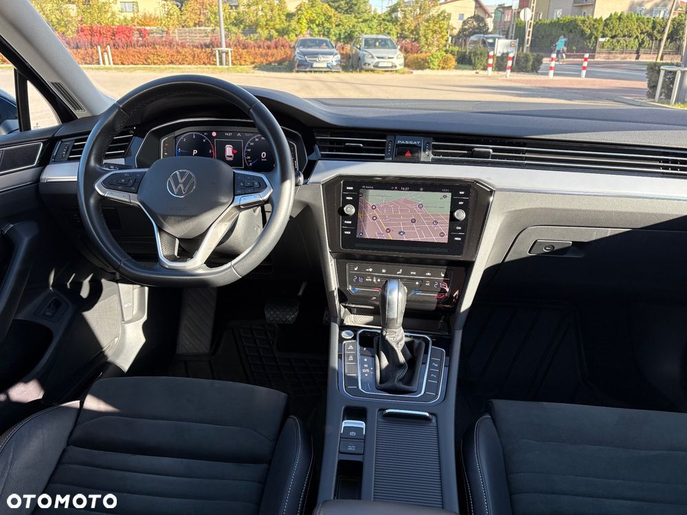 Volkswagen Passat 2.0 TDI EVO Elegance DSG - 12