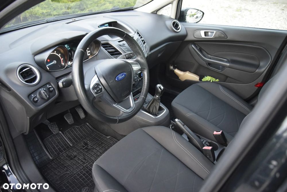 Ford Fiesta 1.25 Ambiente - 8