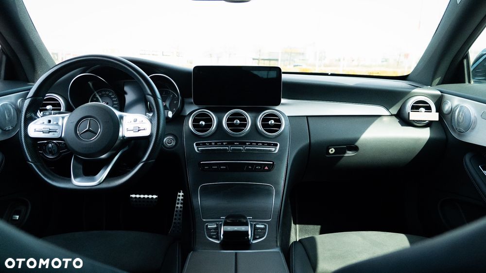 Mercedes-Benz Klasa C 300 d 9G-TRONIC AMG Line - 16