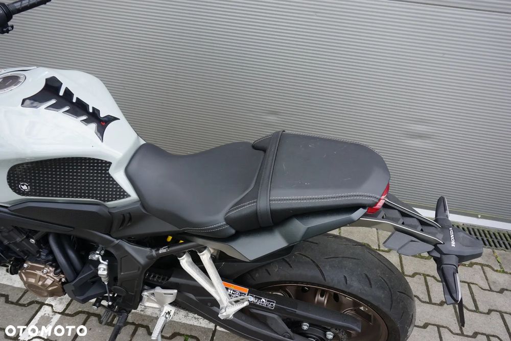 Honda CB - 14