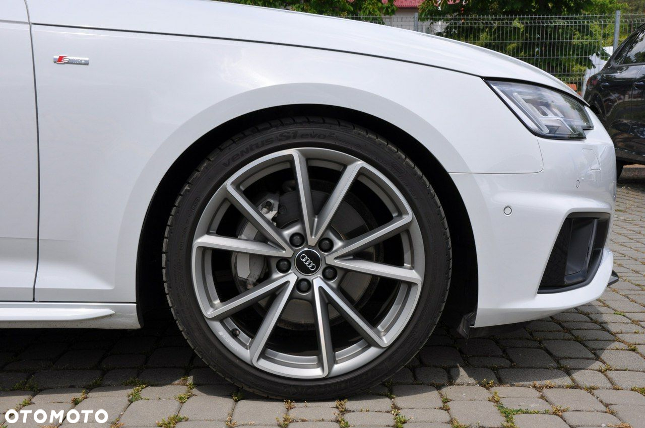 Audi A4 40 TDI S Line S tronic - 8