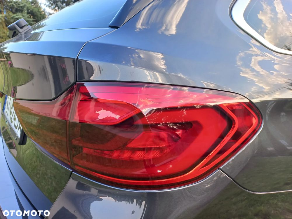 BMW Seria 5 520i - 35