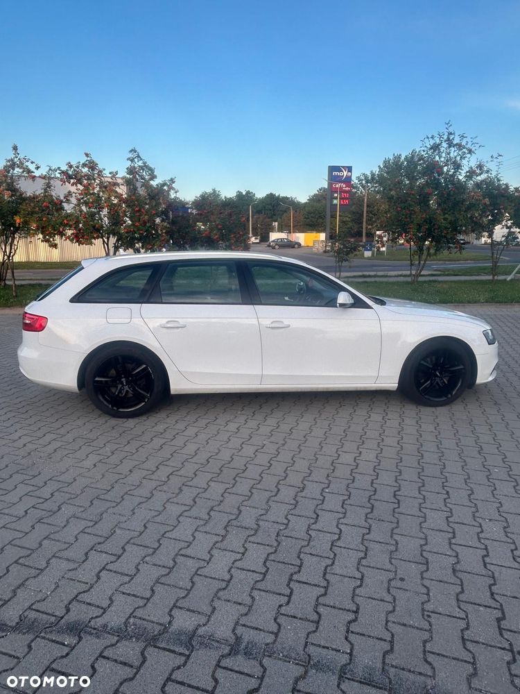 Audi A4 Avant 2.0 TDI - 8