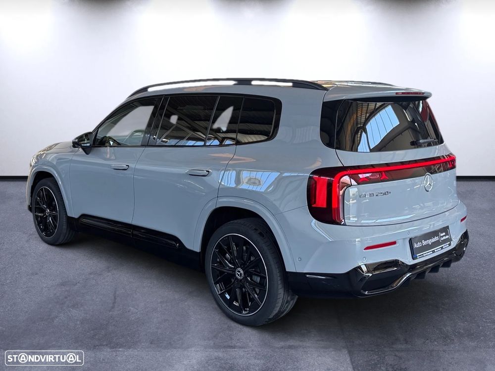 Mercedes-Benz GLB 250+ EQ - 7