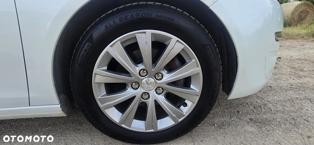 Peugeot 308 1.6 BlueHDi Allure S&S - 11