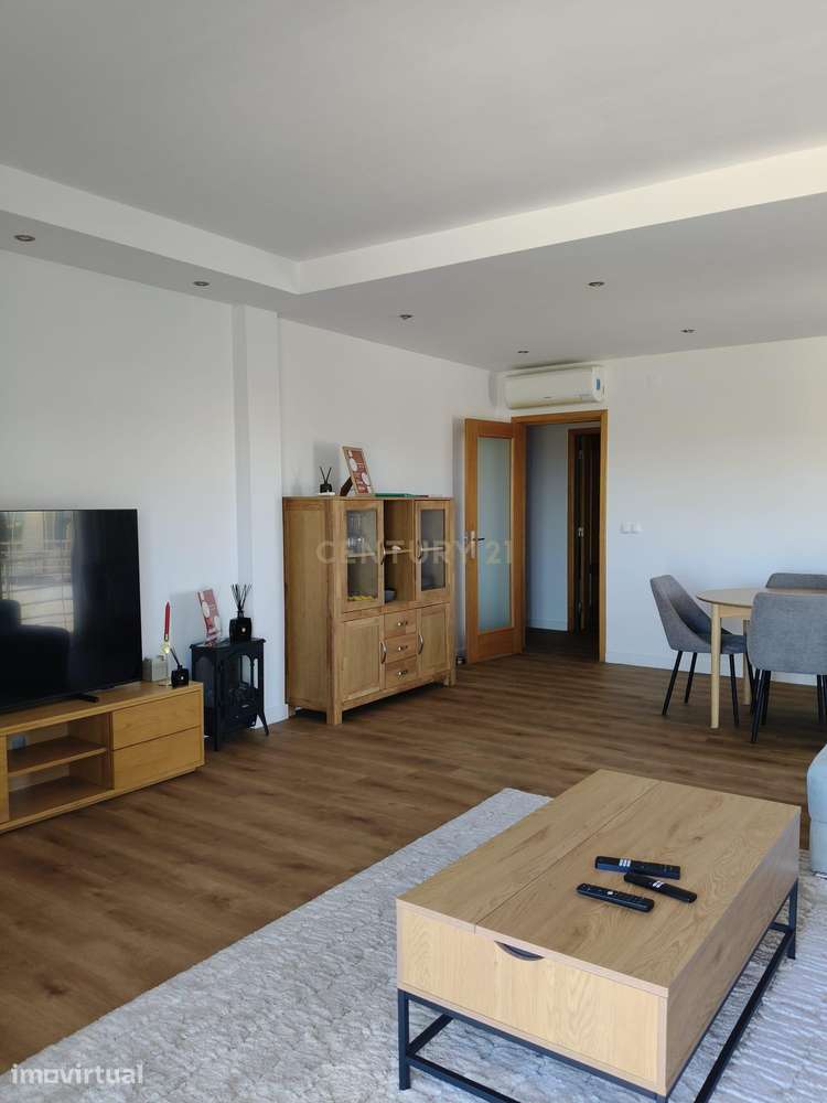 Apartamento T4 transformado em T3 no Zambujal (Sesimbra) em condomínio - Grande imagem: 4/24