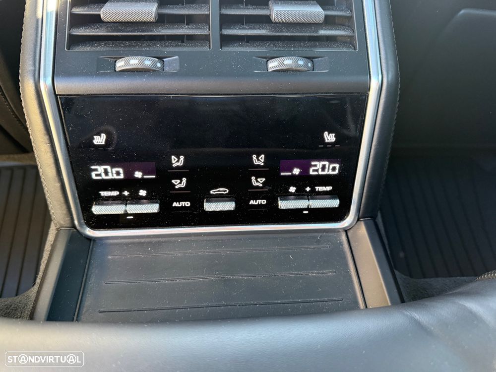 Porsche Panamera Sport Turismo 4 E-Hybrid - 17