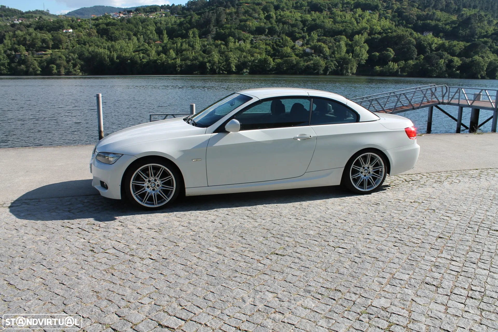 BMW 320 d Cabrio - 24