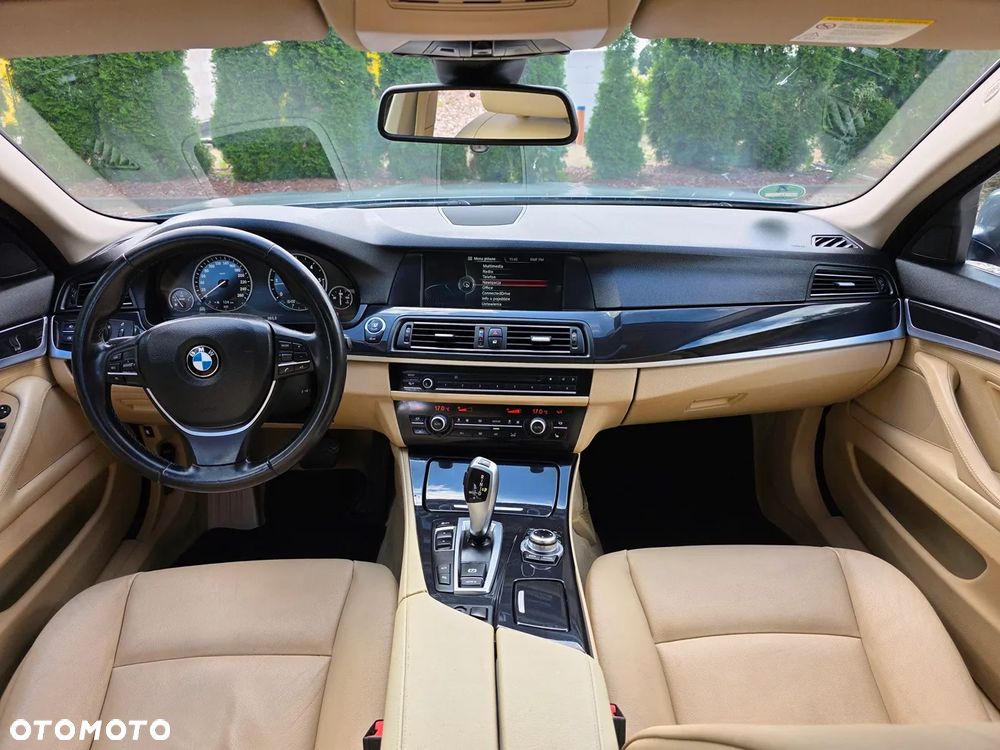 BMW Seria 5 520d - 22