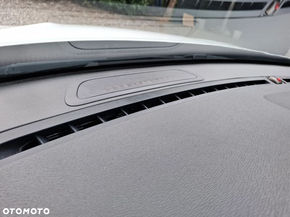 Volvo V60 D6 AWD Plug-in Hybrid Momentum - 14