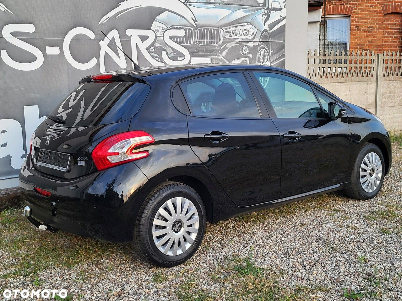 Peugeot 208 - 13