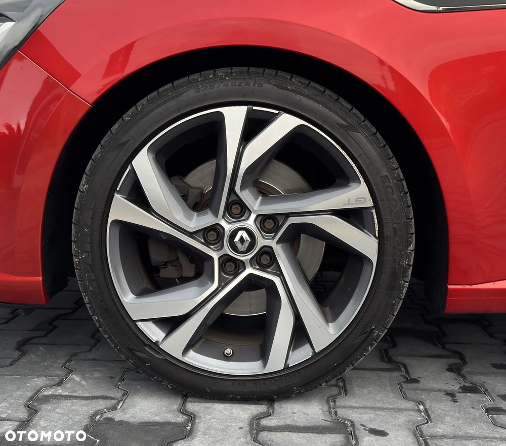 Renault Megane ENERGY TCe 205 EDC GT - 14