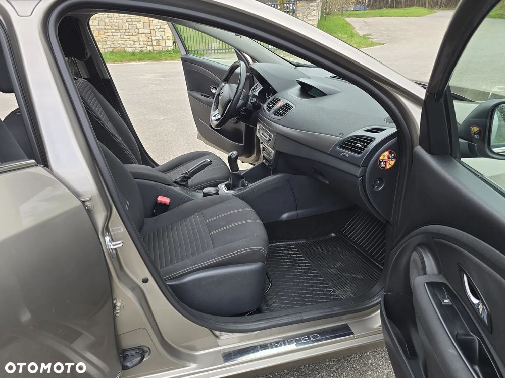 Renault Fluence 1.6 16V Limited - 8