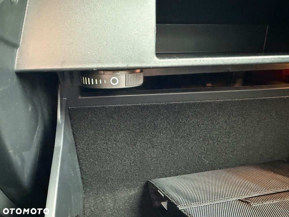 Skoda Octavia 1.6 TDI DSG Ambition - 30