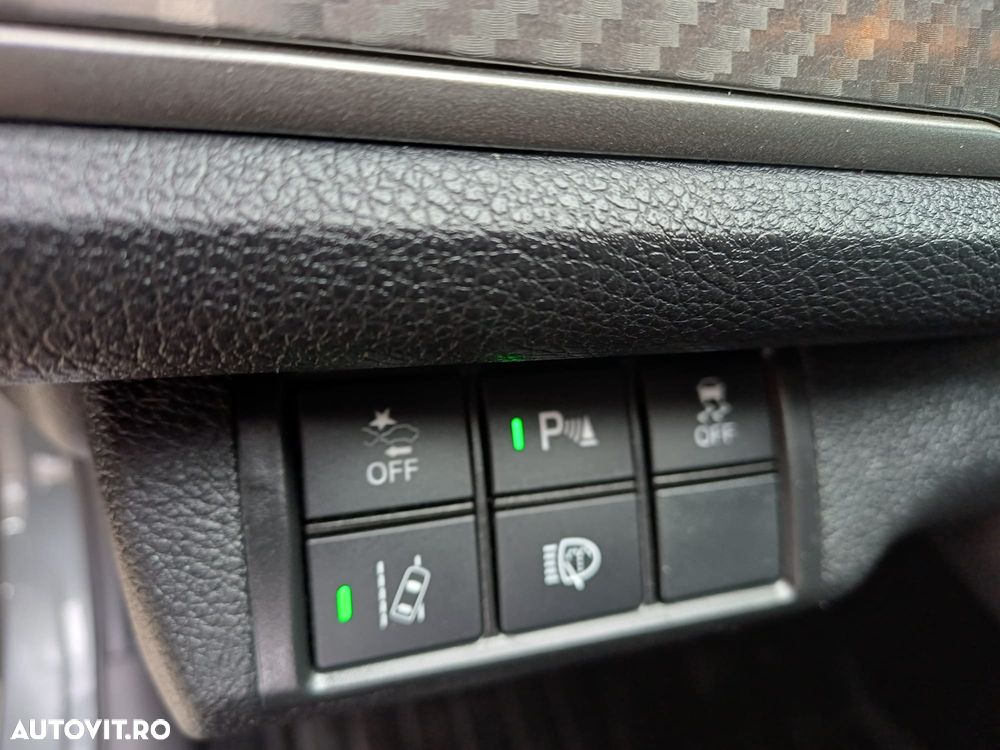 Honda Civic 1.5 VTEC Turbo CVT Sport Plus - 14