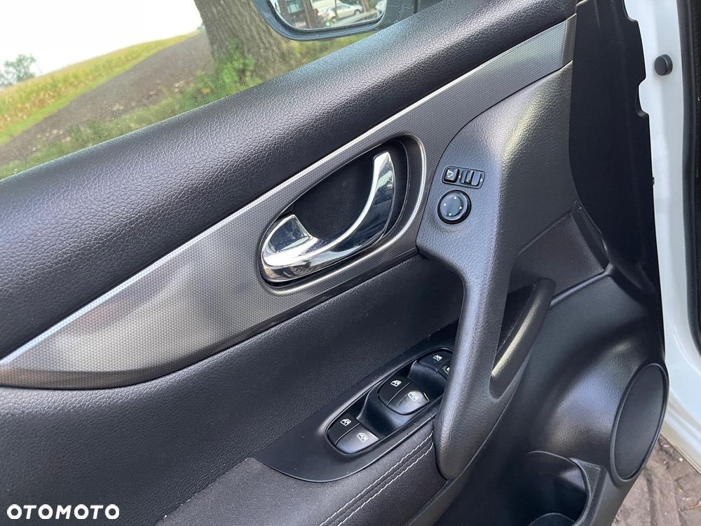 Nissan Qashqai - 23