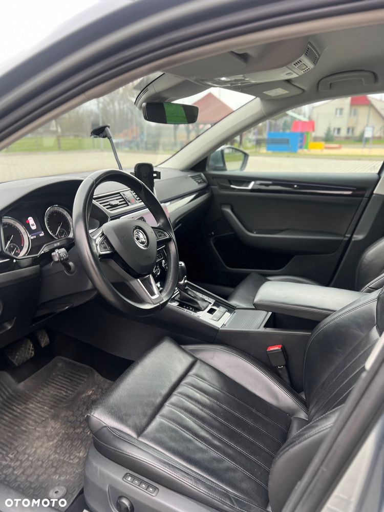 Skoda Superb 2.0 TDI SCR 4x4 L&K DSG - 19