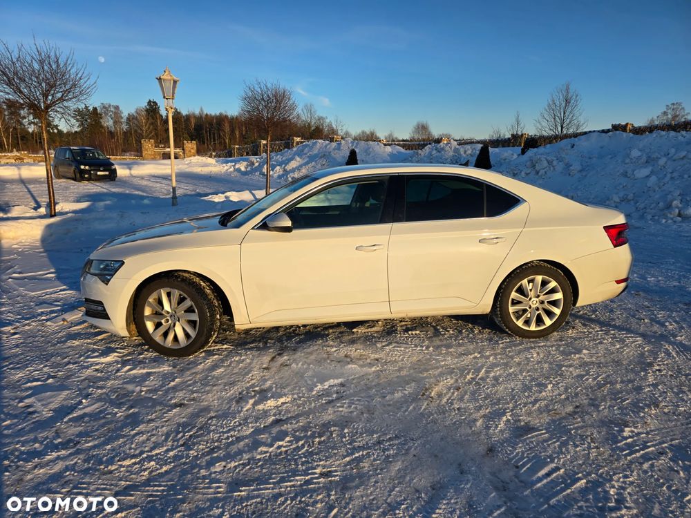 Skoda Superb 2.0 TDI SCR 4x4 Style DSG - 2