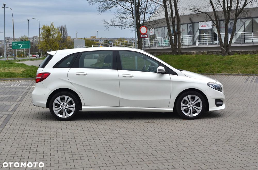 Mercedes-Benz Klasa B 200 7G-DCT Urban - 8