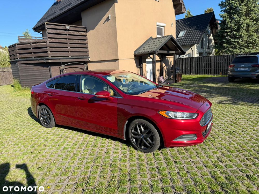Ford Fusion - 4