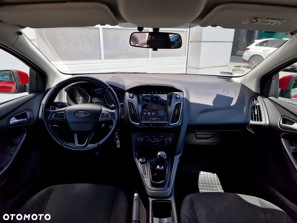 Ford Focus 1.5 TDCi Trend - 6