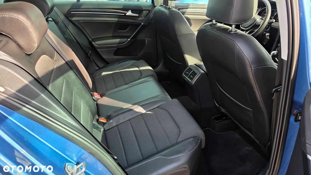 Volkswagen Golf Variant 1.6 TDI DPF BlueMotion Technology DSG MATCH - 16