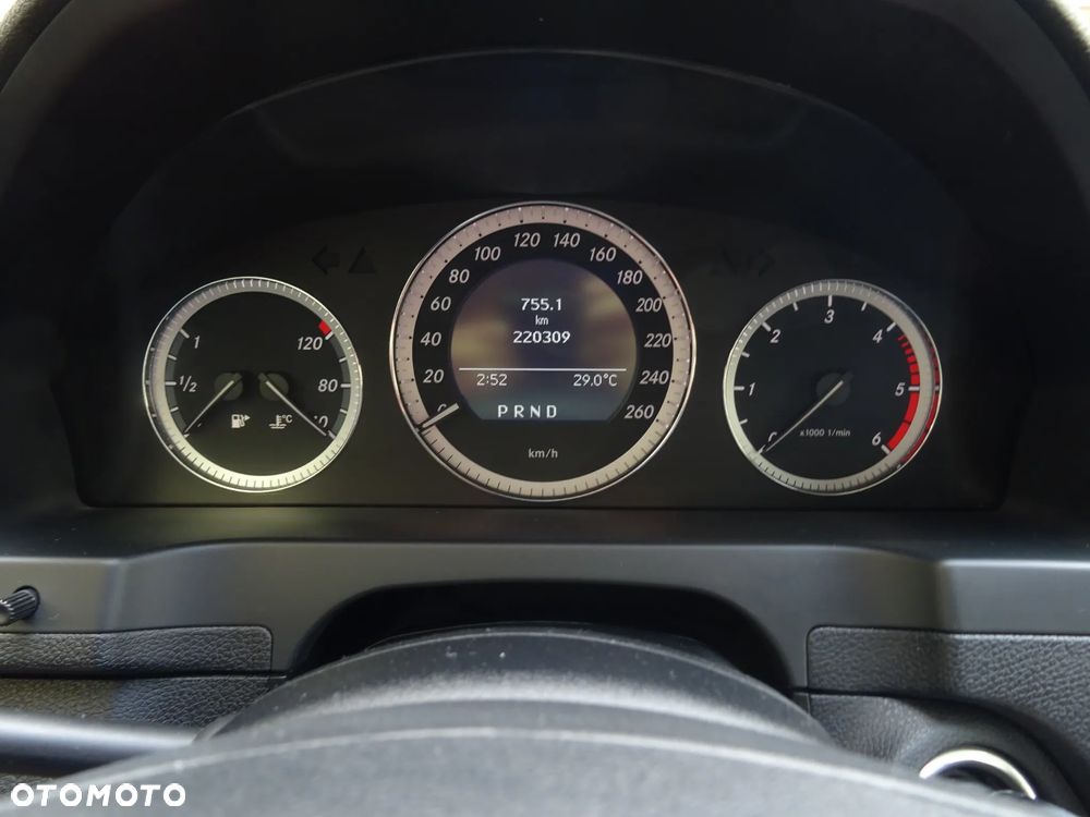 Mercedes-Benz Klasa C 200 CDI DPF Automatik BlueEFFICIENCY - 11