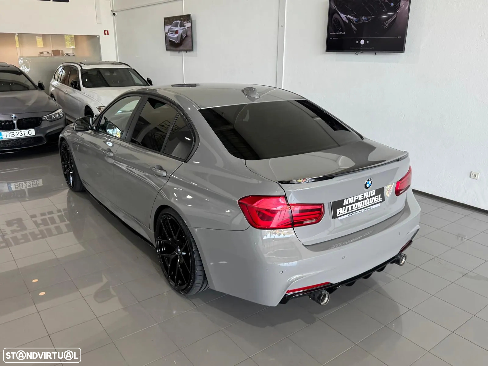 BMW 330 e iPerformance Pack M - 10