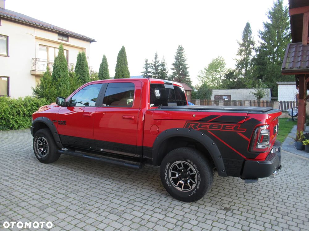 Dodge RAM 1500 5.7 4x4 - 5