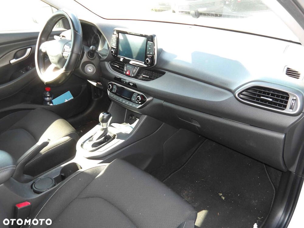 Hyundai i30 1.6 CRDI Comfort DCT - 7