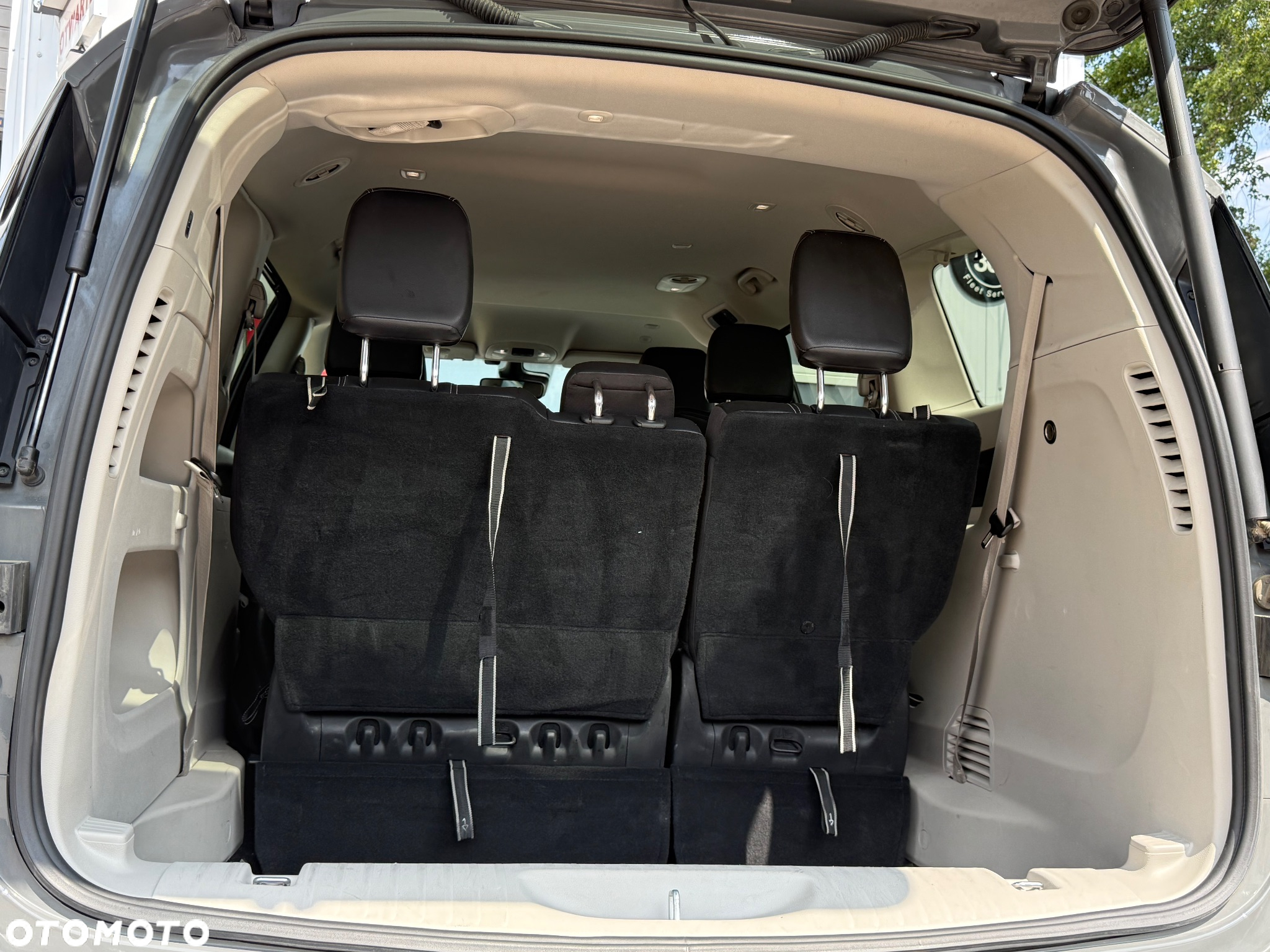 Chrysler Pacifica - 6