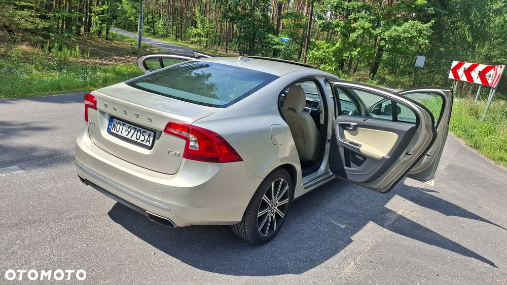 Volvo S60 - 15