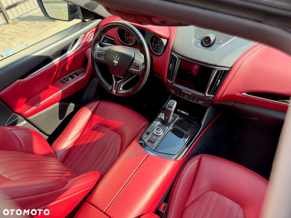 Maserati Levante Granlusso - 22