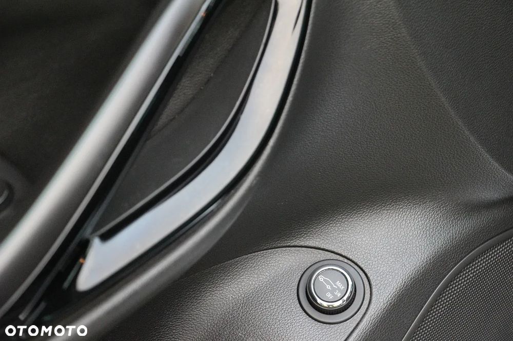 Opel Astra 1.6 CDTI Cosmo - 14