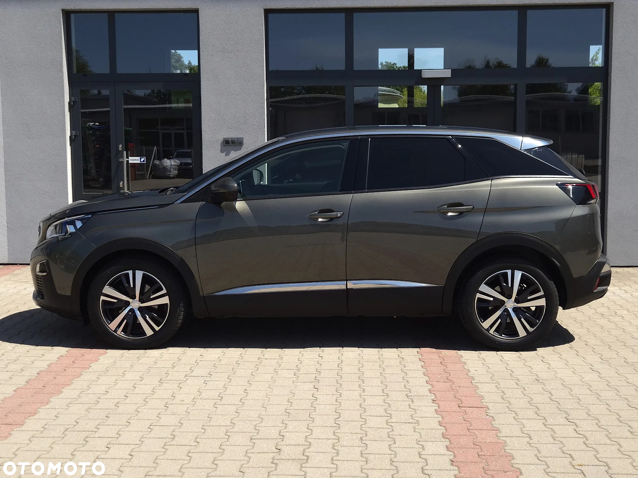 Peugeot 3008 1.6 PureTech GPF Allure S&S EAT8 - 31